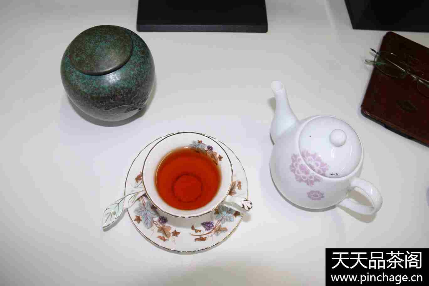 精品高温陶瓷浮雕茶叶罐密封防潮