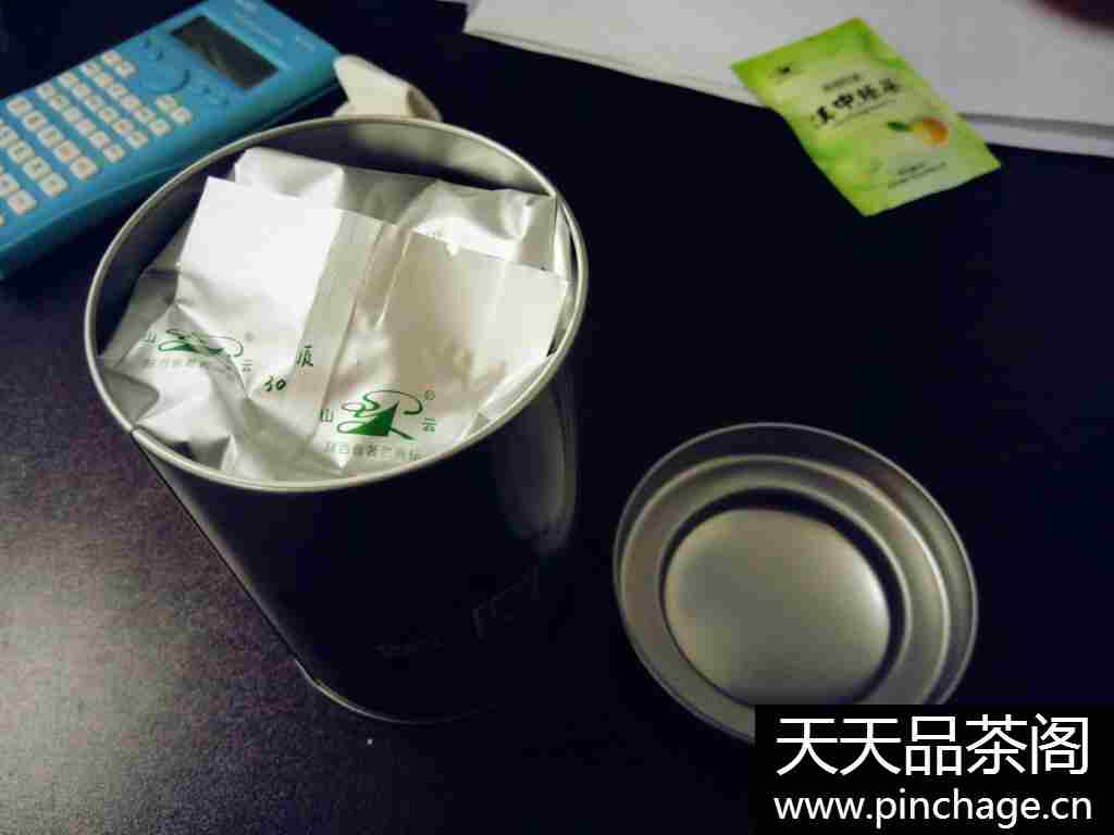 山云珍稀白茶罐装